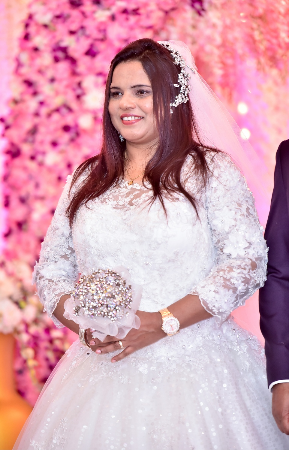 މާލެ: ފެބްރުއަރީ 17، 2017- ޔޫތު އެންޑް ސްޕޯޓްސް މިނިސްޓަރު އިރުތިޝާމާއި ހުޅުދޫ ދާއިރާގެ މެމްބަރު މުހައްމަދު ޝާހިދުގެ ކައިވެނީގެ ހަފުލާގައި އިރުތިޝާމް.---ފޮޓޯ: ނިޝާން އަލީ/މިހާރު