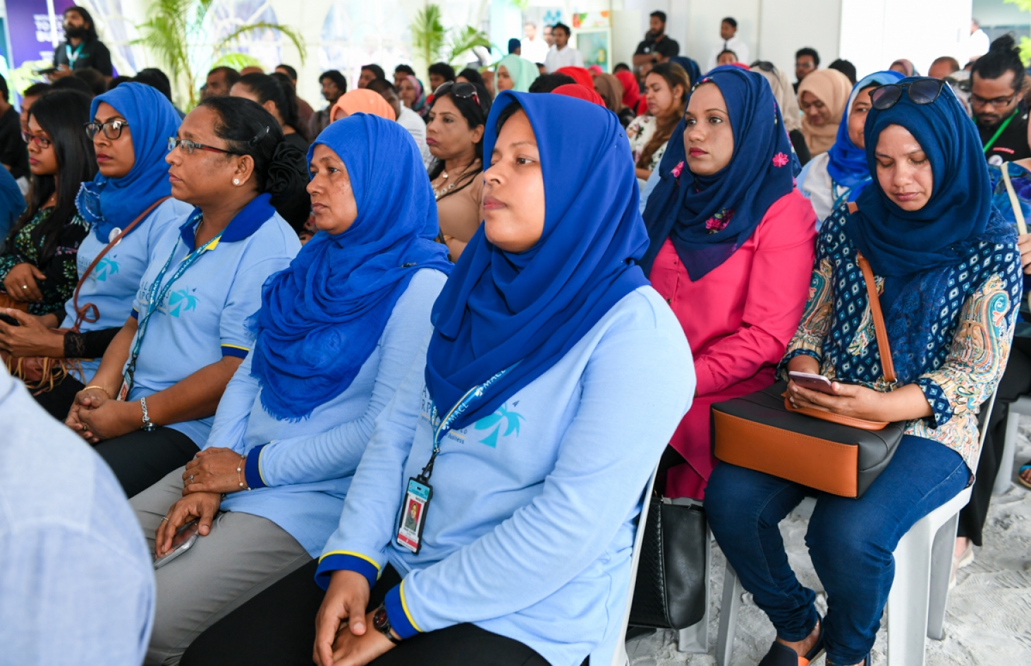 ހުޅުމާލެ: ފެބްރުއަރީ 18، 2017: ރެހެނދި ސްކޫލުގައި "ޔޫތު ކެރިއާ އެކްސްޕޯ 2017" ނަމުގައި ބޭއްވި އެކްސްޕޯ ހުޅުވުމުގެ ރަސްމިއްޔާތުގައި ބައެއްމީހުން ބައިވެރިވަނީ.-- ފޮޓޯ: ރައީސް އޮފީސް