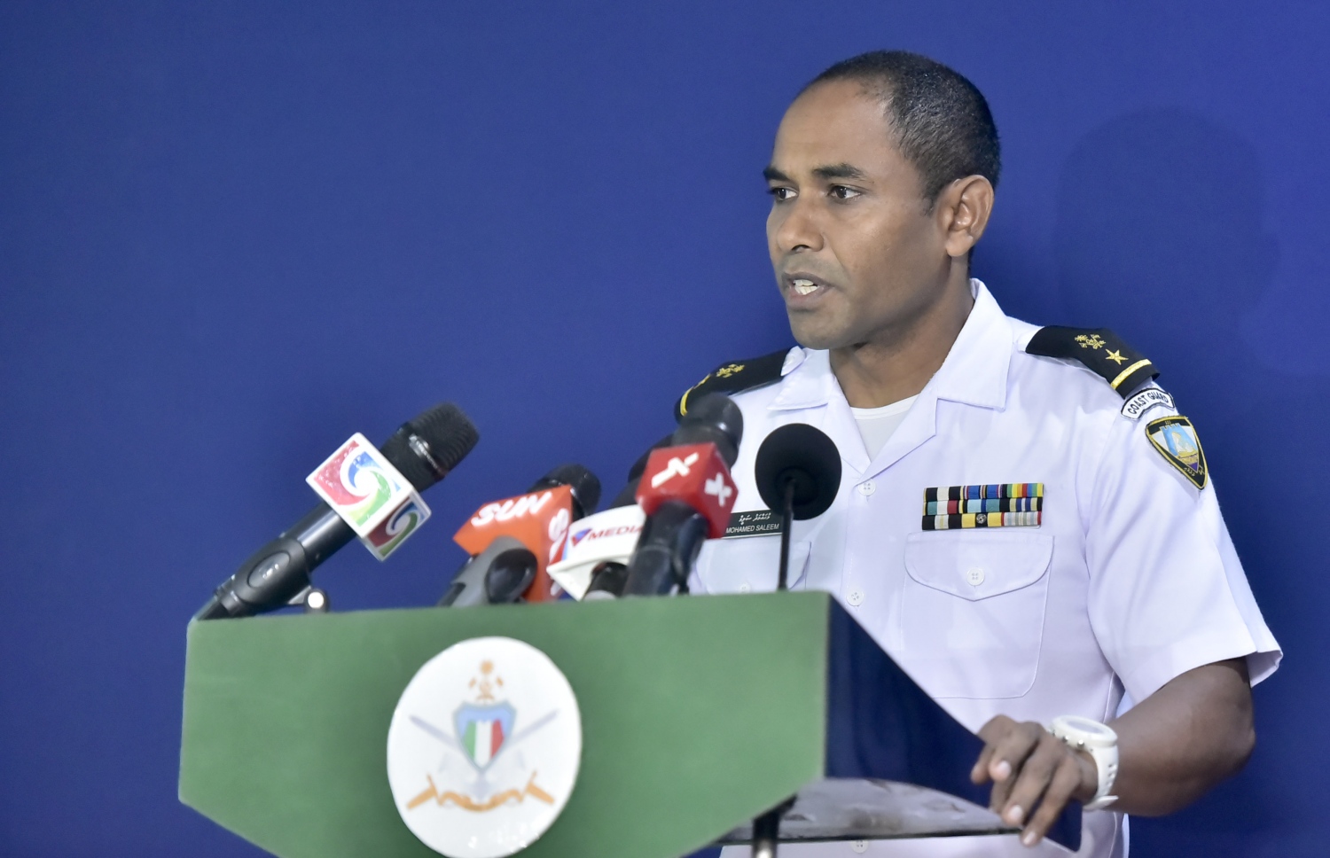 ސަލީމް މިއަދު ނޫސްވެރިންނާ ވާހަކަ ދައްކަވަނީ: ފަސް ދުވަސް ވާންދެން އޮޕަރޭޝަން ކުރިއަށް ގެންދާނެ ކަމަށް ވިދާޅުވި-- ފޮޓޯ: ހުސެން ވަހީދު/ މިހާރު