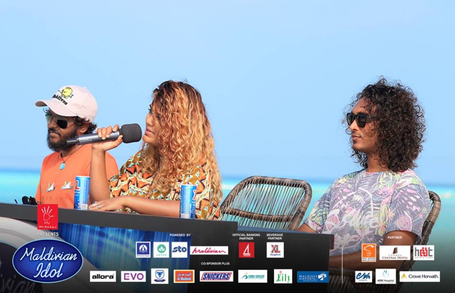 މޯލްޑިވިއަން އައިޑޮލްގެ ތިއޭޓަ ރައުންޑްގައި ކިޑީގެ ހެއާ ސްޓައިލް ހުރި ގޮތް.