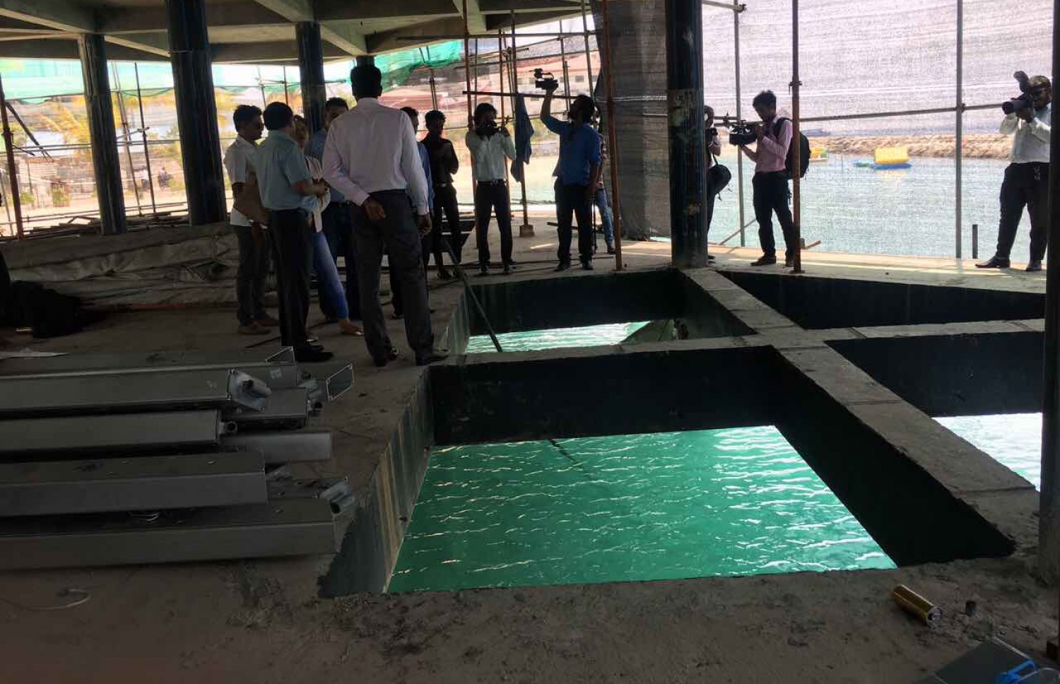 ރަސްފަންނުގައި ހަދާ ޕެވިލިއަން. މި ތަން އިމާރާތް ކުރުމުގެ މަސައްކަތް އޮތީ ހުއްޓިފައި. - ފޮޓޯ: މިހާރު