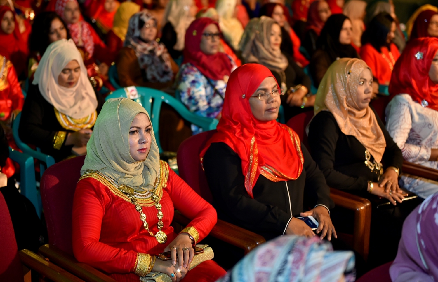 މާލެ: ފެބްރުއަރީ 23، 2017: "ހީވާގި ކަނބަލުން" އެކްސްޕޯ ހުޅުވުމަށް ބޭއްވި ރަސްމިއްޔާތުގެ ތެރެއިން.-- ފޮޓޯ: ރައީސް އޮފީސް