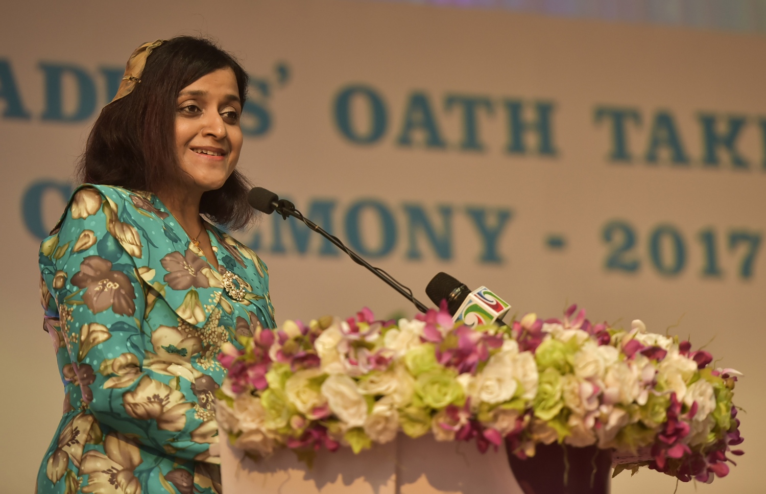 ފެބްރުއަރީ 26، 2017- ހިރިޔާ ސްކޫލުގެ ޕްރިފެކްޓުން ހުވާކުރުމުގެ ރަސްމިއްޔާތުގެ ޝަރަފުވެރި މެހެމާން ހެލްތު މިނިސްޓްރީގެ ސްޓޭޓް މިނިސްޓަރު ދުންޔާ މައުމޫން ވާހަކަ ދައްކަވަނީ.---ފޮޓޯ: ހުސެއިން ވަހީދު/މިހާރު