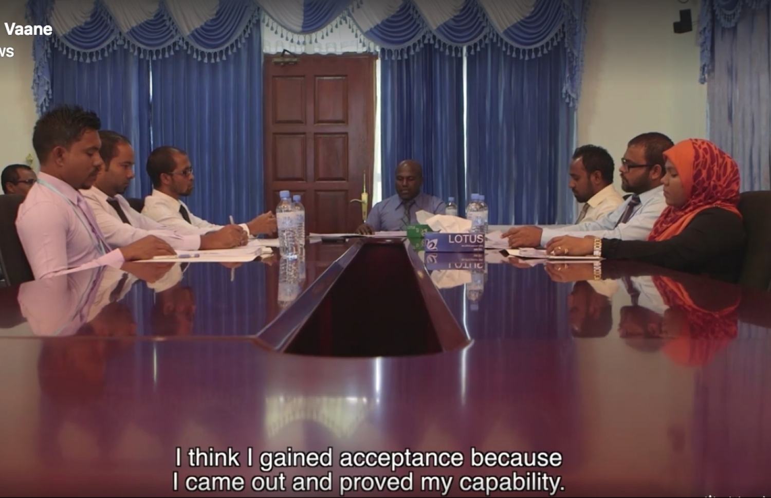 ކައުންސިލްގެ ބައްދަލުވުމެއްގައި ނަޒްލާ އެހެން ކައުންސިލަރުންނާ އެކު