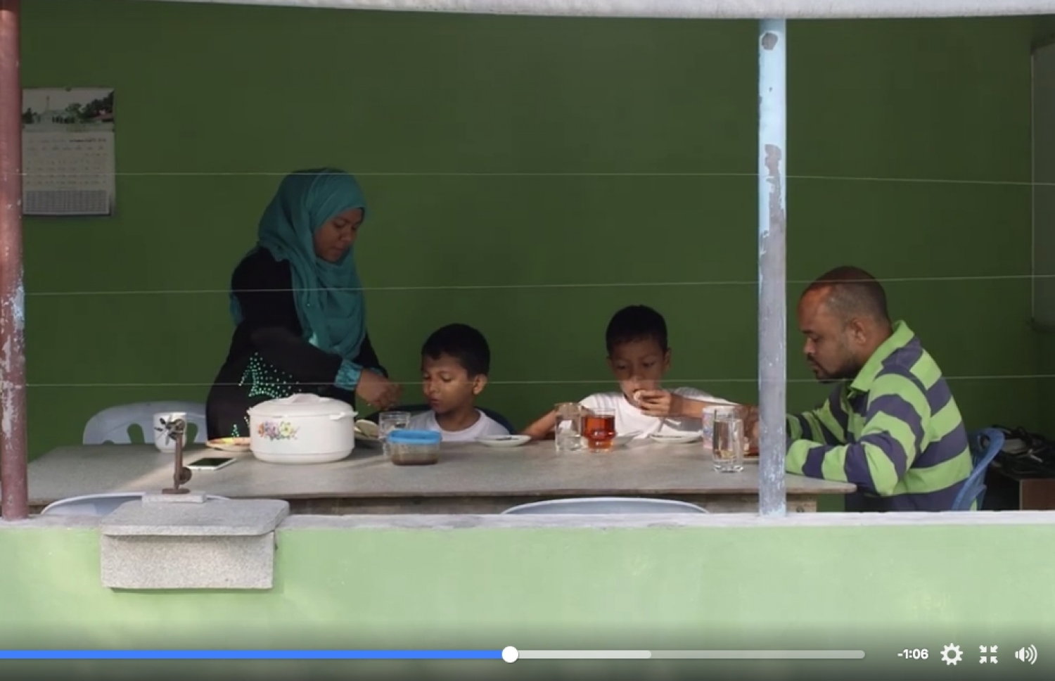 ނަޒްލާ އާއި ޒުރައިރަތު ދެ ކުދިންނާ އެކު