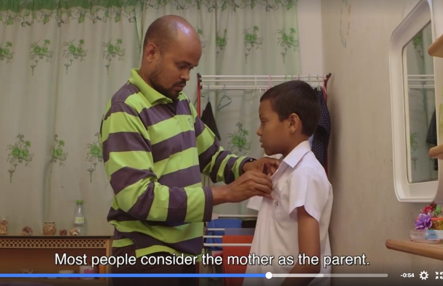 ސްކޫލަށް ދާން ޒުރައިރަތު ދަރިފުޅު ތައްޔާރުކުރަނީ