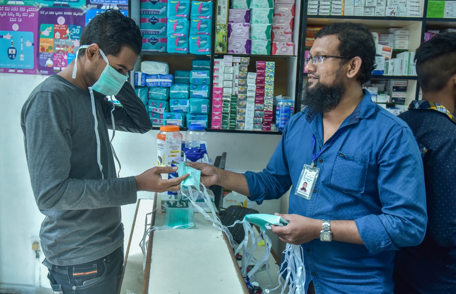 ސްވައިން ފްލޫއާ އެކު މާސްކްތަކުގެ ޑިމާންޑް ބޮޑުވުން