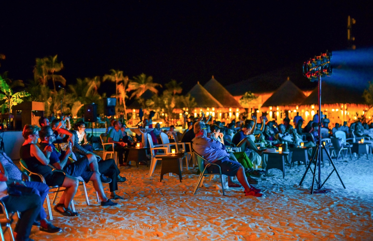 ޅ. އަތޮޅުގައި އަލަށް ހެދި ކޮކޫން މޯލްޑިވްސް ރިސޯޓު ހުޅުވުމަށް ބޭއްވި ރަސްމިއްޔާތުގެ ތެރެއިން. ފޮޓޯ: ކޮކޫން މޯލްޑިވްސް