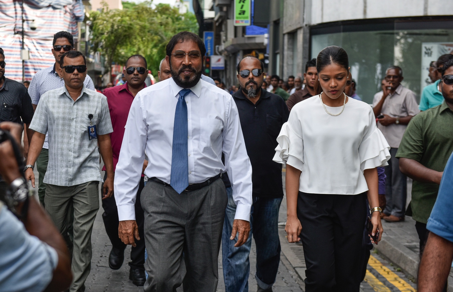 ޖުމްހޫރީ ޕާޓީގެ ލީޑަރު އަދި މަޖިލީހުގެ މާމިގިލީ ދާއިރާގެ މެމްބަރު ގާސިމް އިބްރާހީމް މިއަދު ހަވީރު ފުލުހަށް ހާޒިރުވެ ވަޑައިގަންނަވަނީ. --ފޮޓޯ ނިޝާން އަލީ