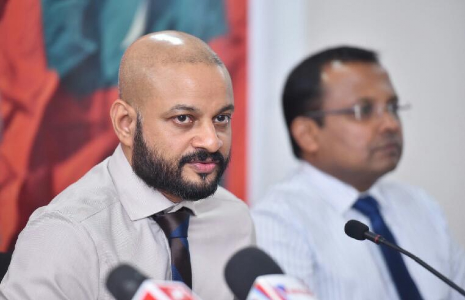 ފާރިސް: އޭނާއަށް ދައުވާކުރަނީ މެމްބަރަކަށް ރިޝްވަތު ދިން ކަމަށް ބުނެ --ފޮޓޯ/މިހާރު