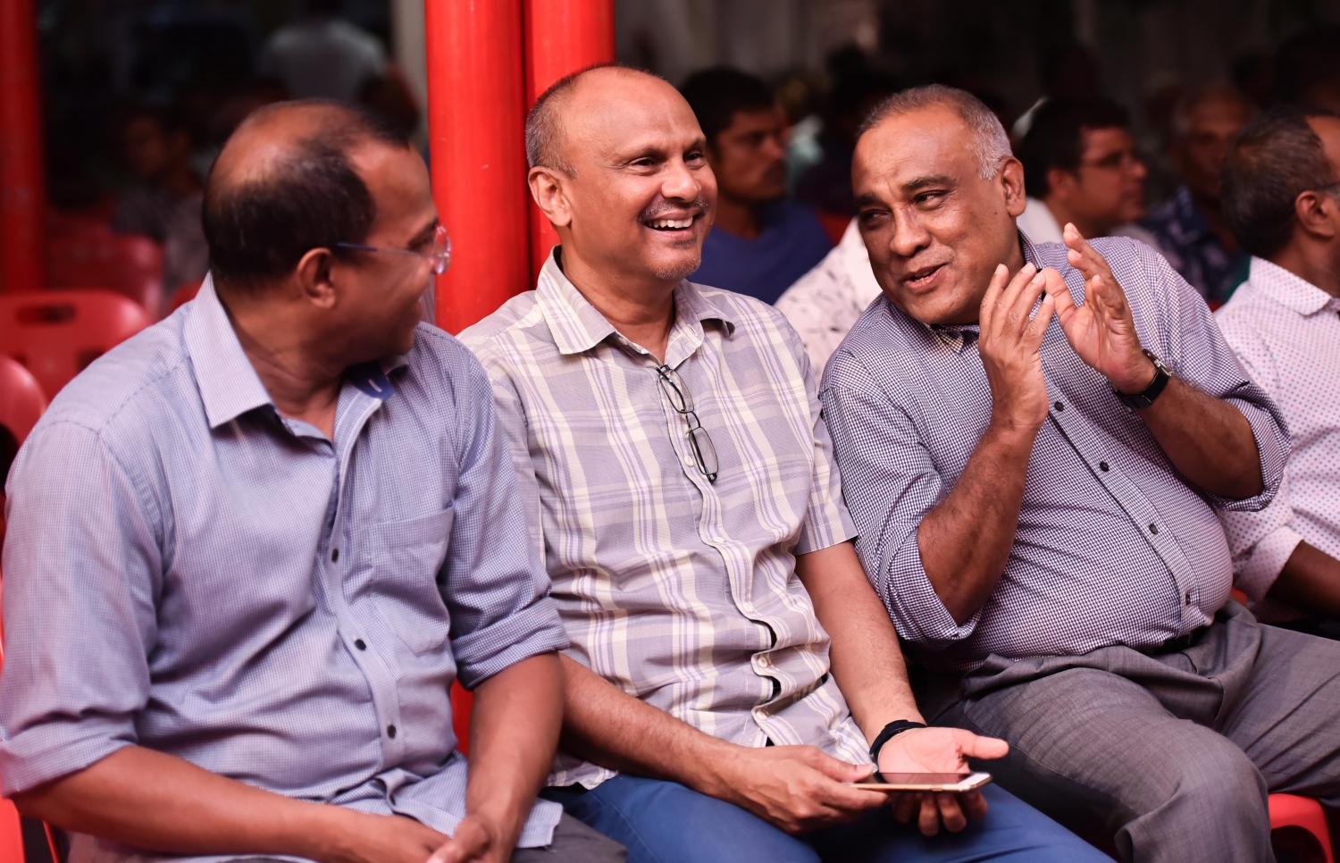 އިދިކޮޅު އިއްތިހާދުން މިރޭ ކުނޫޒްގައި ބޭއްވި ޖަލްސާގައި އެމްޑީޕީ އާއި ޖުމްހޫރީ ޕާޓީގެ ބައެއް އިސް މެމްބަރުން.---މިހާރު ފޮޓޯ: ހުސެއިން ވަހީދު