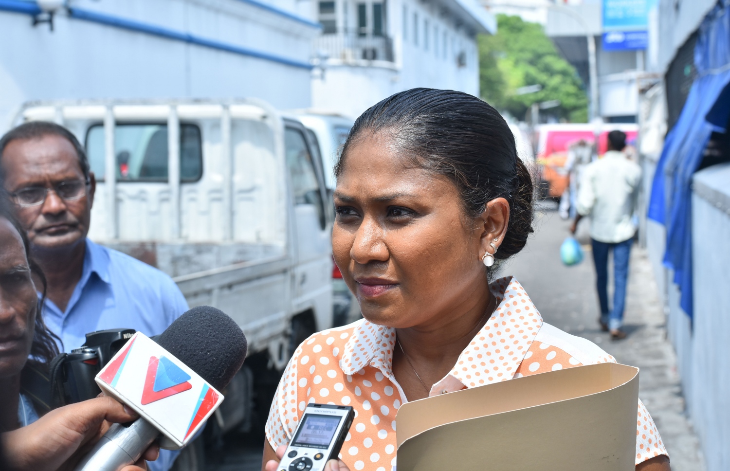 ހިސާން ނޫސްވެރިންނާ ވާހަކަ ދައްކަވަނީ. - ފޮޓޯ: މިހާރު