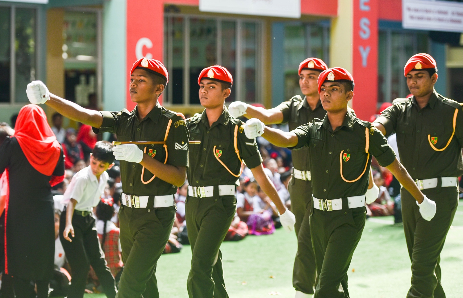 މާލެ: އޭޕްރީލް 20، 2017- މަޖީދިއްޔާ ސްކޫލަށް 90 އަހަރު ފުރުން ފާހަގަކުރުމުގެ ގޮތުން އެ ސުކޫލުގައި ބޭއްވި ޚާއްސަ އެސެމްބްލީގެ ތެރެއިން.---މިހާރު ފޮޓޯ: ހުސެއިން ވަހީދު