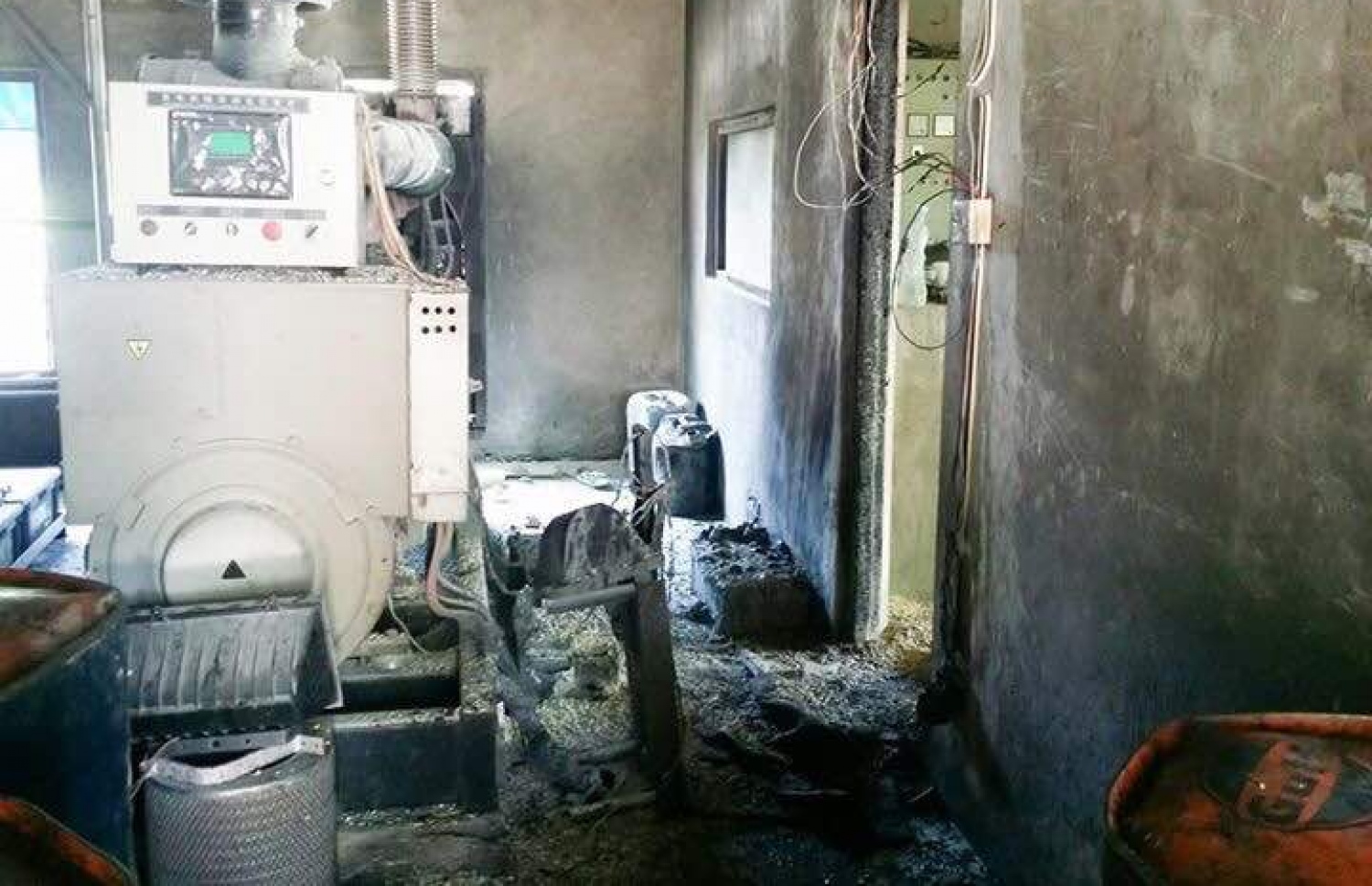 ފިޔޯރީގެ އިންޖީނުގޭގައި މިއަދު ހިނގި އަލިފާނުގެ ހާދިސާގައި ތަނަށް ބޮޑެތި ގެއްލުންތަކެއް ލިބިފައި --ފޮޓޯ/ސޯޝަލް މީޑިއާ