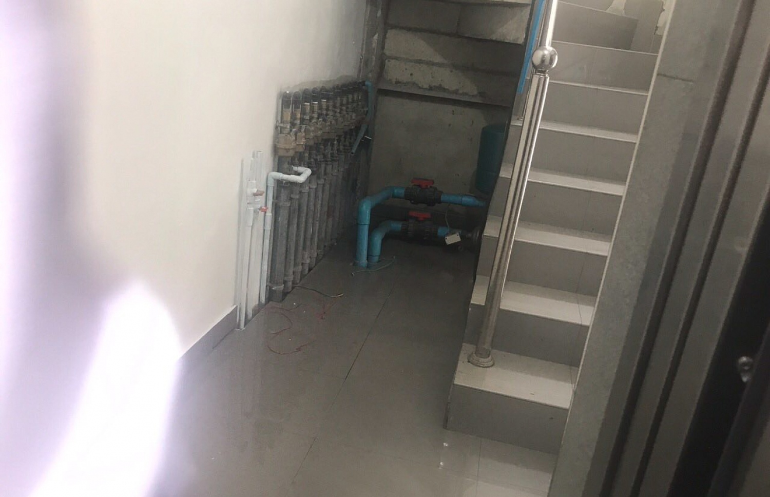 ޔާމީން މަރާލާފައި އޮއްވާ ފެނުނު ތަން.-. ފޮޓޯ: ފަޒީނާ އަހުމަދު/ މިހާރު