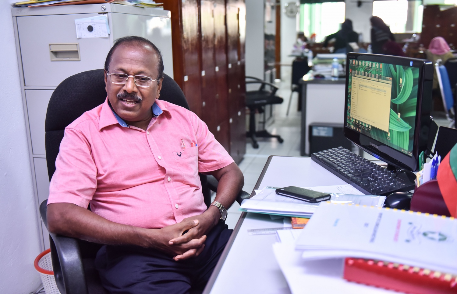 ޖޮނީ "މިހާރު"އާ ވާހަކަ ދައްކަނީ: އަންނަ އަހަރު އޭނާ ރިޓަޔާ ކުރާނެ -- ފޮޓޯ: ހުސެން ވަހީދު/ މިހާރު