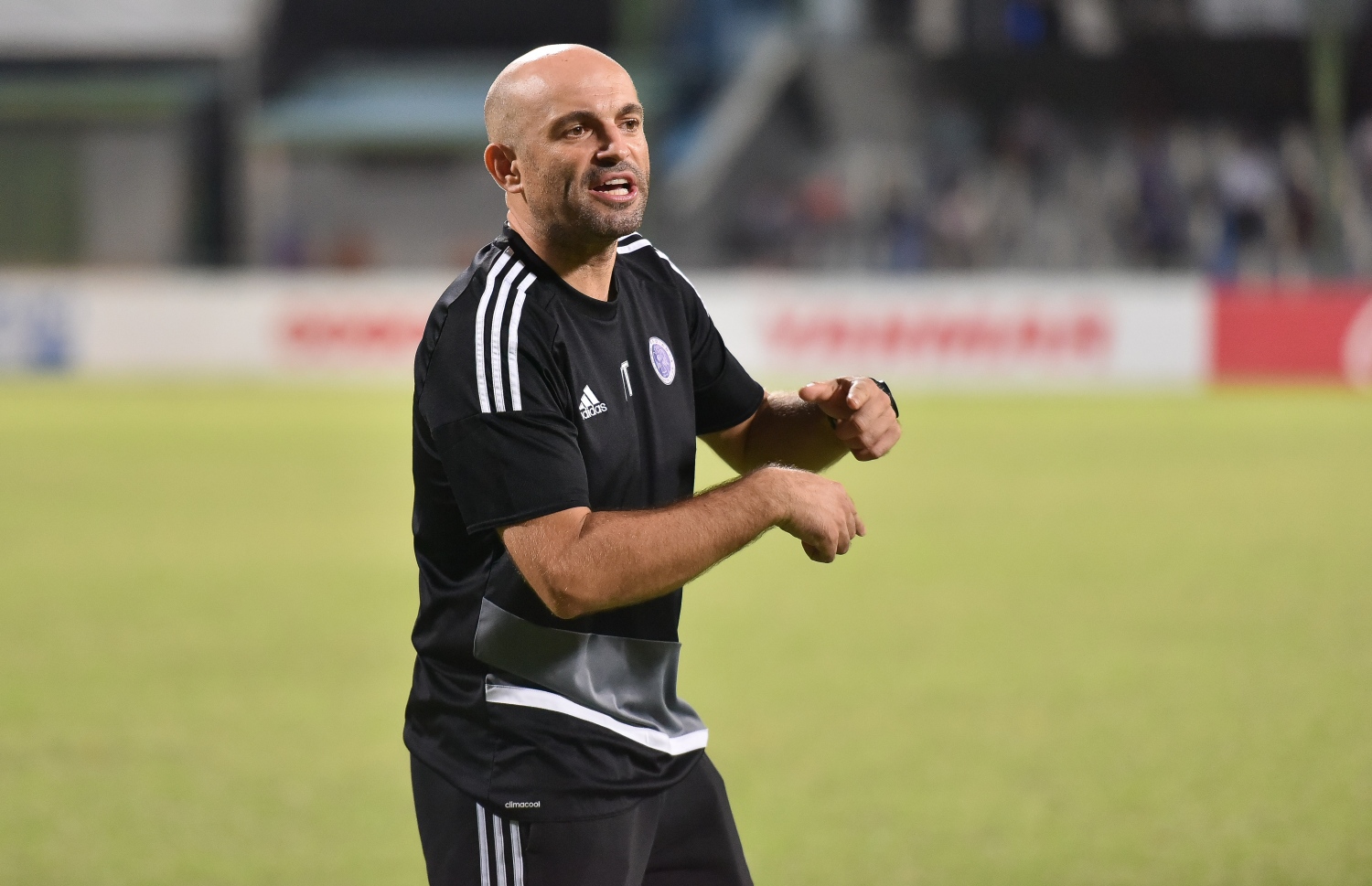 ނިއުގެ ކޯޗު ޓަވަރޭސް: އީގަލްސް މެޗު ފަސޭހަ ނުކޮށްލާނެ ކަމަށް ވަނީ ބުނެފައި.-- ފޮޓޯ: ނިޝާން އަލީ/ މިހާރު