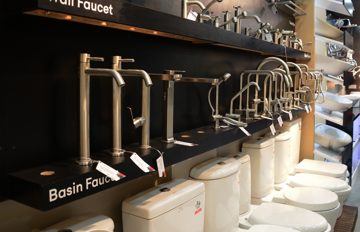 ވެލިގާ ހާޑްވެއާ ފިހާރަ: ކުރިއަށް އޮތް ރޯދަމަހަށް ޚާއްސަ ޕްރޮމޯޝަނެއް ވަނީ ފަށާފައި.---މިހާރު ފޮޓޯ