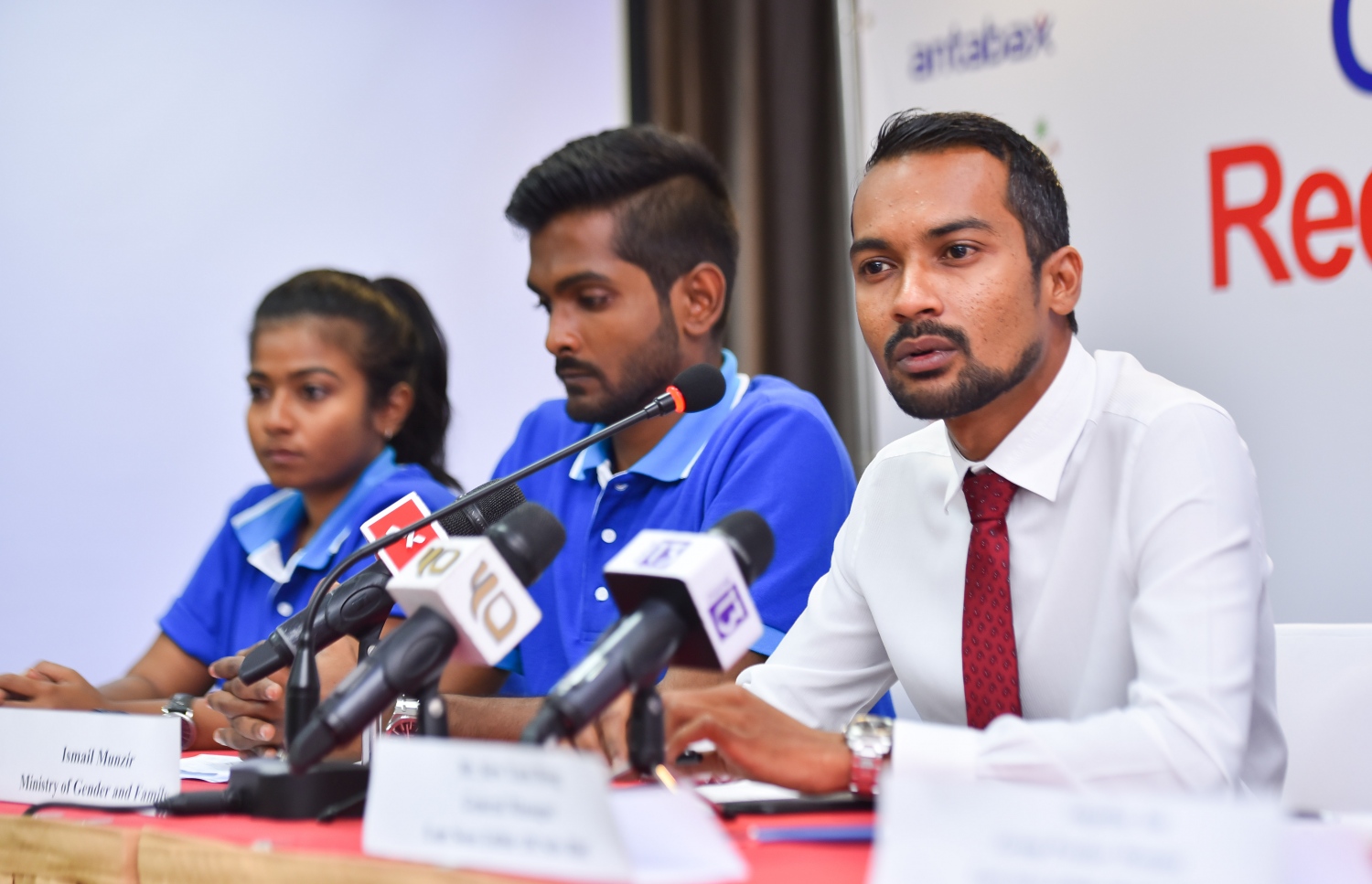 އިބްރާހިމް ޒައިނަލް ވާހަކަ ދައްކަވަނީ: ތިން މަސް ދުވަހުގެ ތެރޭގައި ދެ ލައްކައެއްހާ ރުފިޔާ ލިބޭނެ ކަމަށް ބެލެވޭ