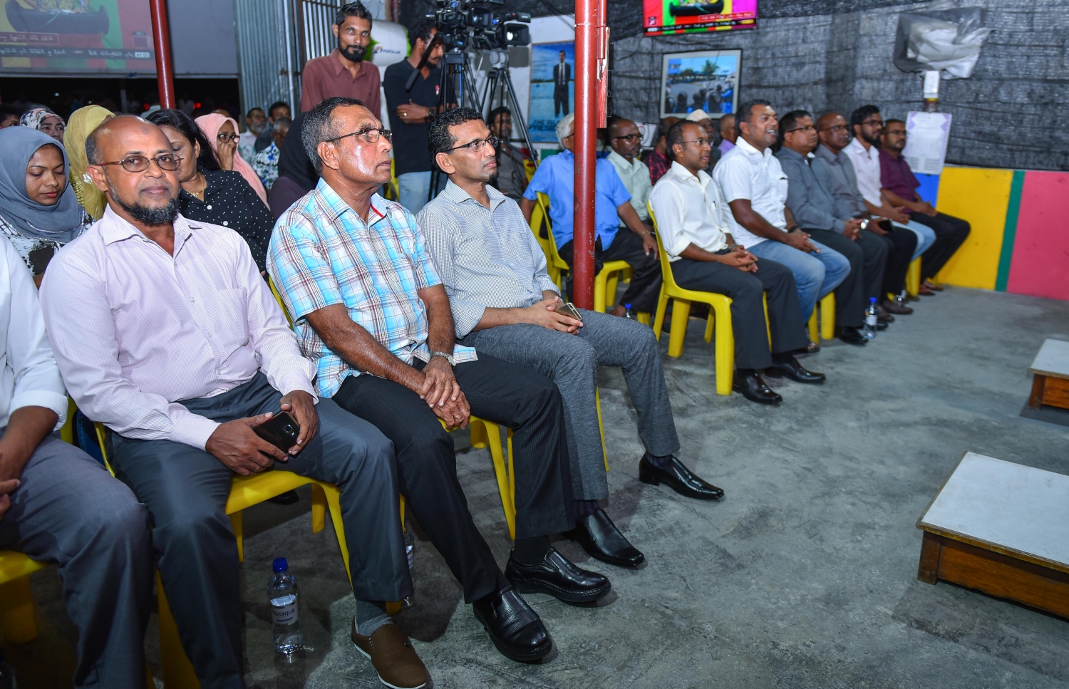 މާލެ، މޭ 16، 2017- އިދިކޮޅު ކޯލިޝަނުން އެމްޑީޕީގެ ހަރުގޭގައި ބޭއްވި ޖަލްސާގެ ތެރެއިން.---މިހާރު ފޮޓޯ: ހުސެއިން ވަހީދު