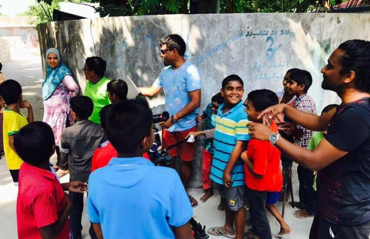 ޑްރާމާ "ބަނދަރު" ގެ ޝޫޓިންގެ ތެރެއިން.