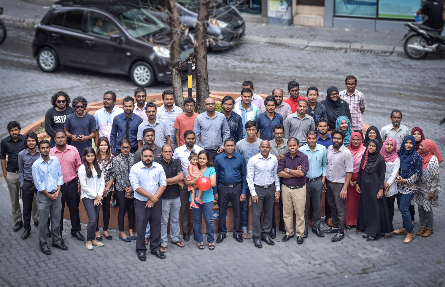 "މިހާރު" އަށް އެއް އަހަރު ފުރުން