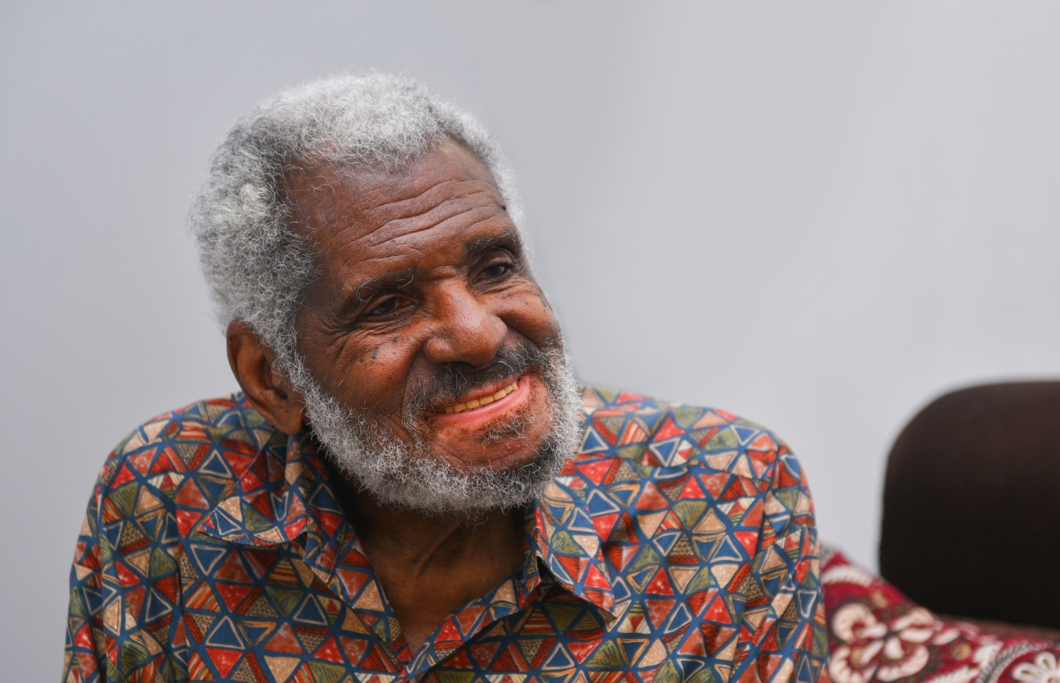 ޑރ. މާލިކު "މިހާރު" އަށް އިންޓަވިއު ދެއްވަނީ