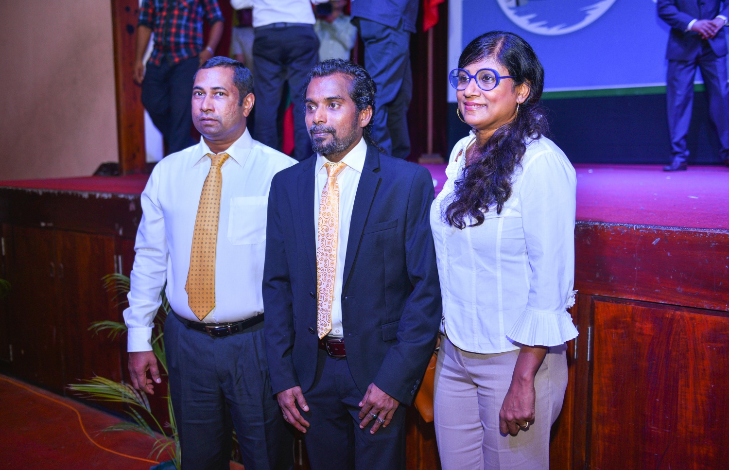 މާލެ: ޖޫން 3، 2017- މާލޭ ސިޓީ ކައުންސިލްގެ މެމްބަރުން ހުވާކުރެއްވުމަށް ބޭއްވި ރަސްމިއްޔާތަށް ފަހު، އެމްޑީޕީގެ ކުރީގެ ޗެއާޕާސަން އަދި މައްޗަންގޮޅީ އުތުރު ދާއިރާގެ މެމްބަރު މާރިޔާ އަހުމަދު ދީދީ (ކ) ފޮޓޯއަކަށް ހުއްޓިވަޑައިގެން.---މިހާރު ފޮޓޯ: ހުސެއިން ވަހީދު