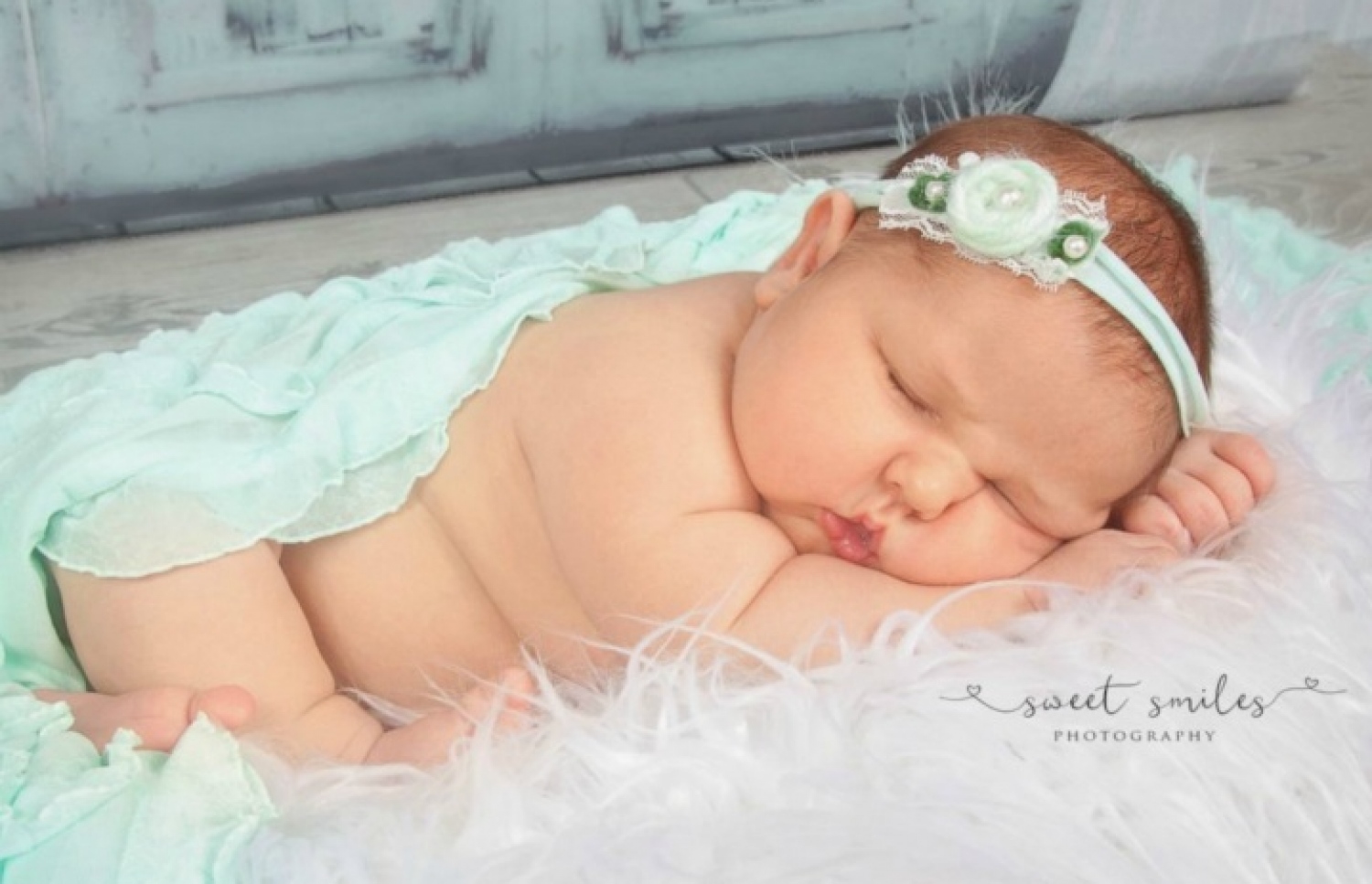 ކުޑަކުޑަ ކާލޭ ނިދާފައި