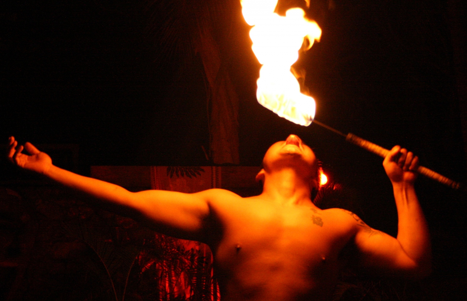 ސަން އައިލެންޑް ރިސޯޓުގައި އަލިފާނުގެ ކުޅިވަރު ދައްކާލަނީ: އީދާ ދިމާކޮށް ތަފާތު ކުޅިވަރު ހަރަކާތްތައް ހިންގަން އެ ރިސޯޓުން ވަނީ ރާވާފައި. ފޮޓޯ: ނިޝާން އަލީ /މިހާރު