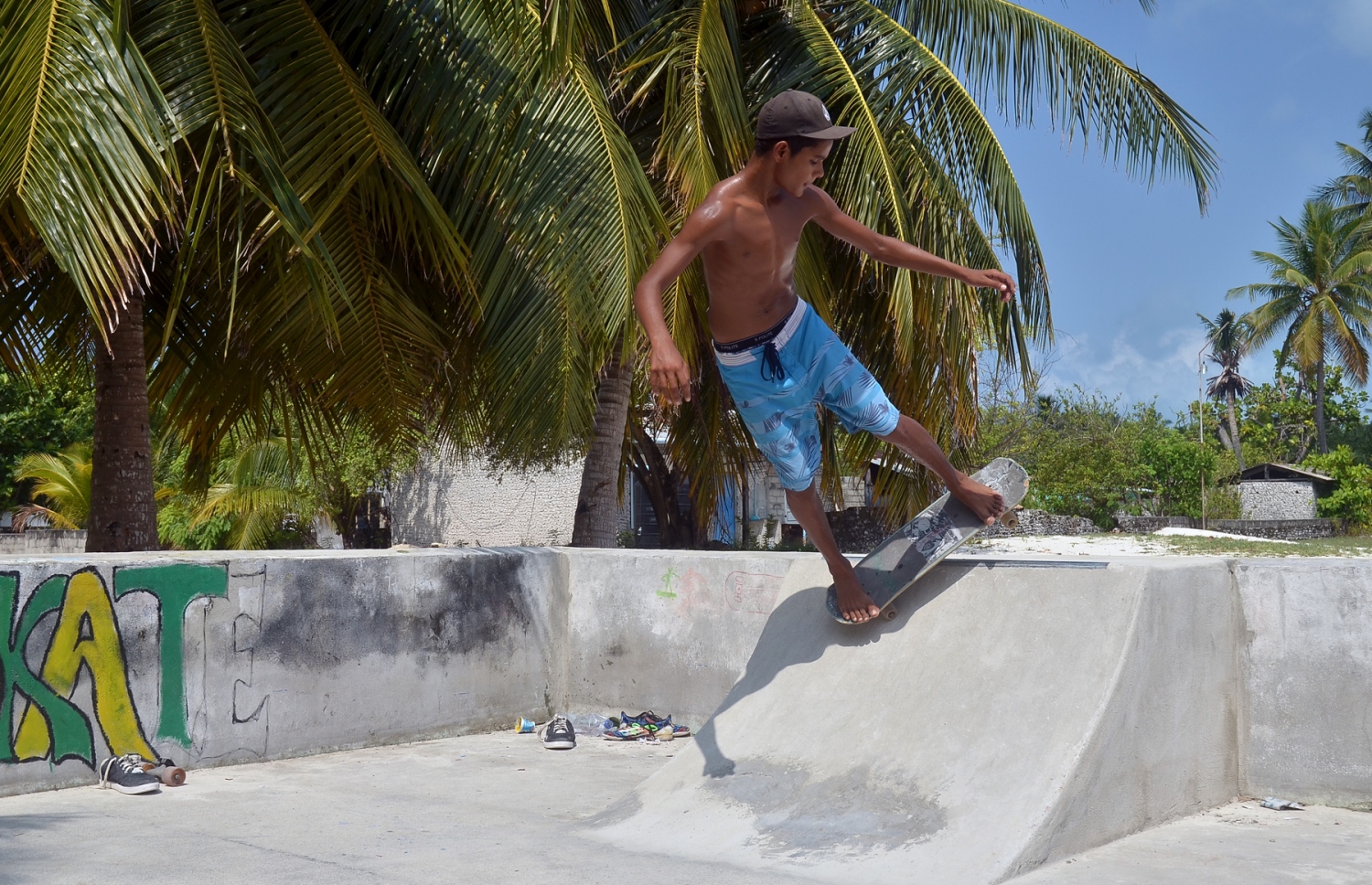 ބ. ފެހެންދޫގެ ދިރިއުޅުން