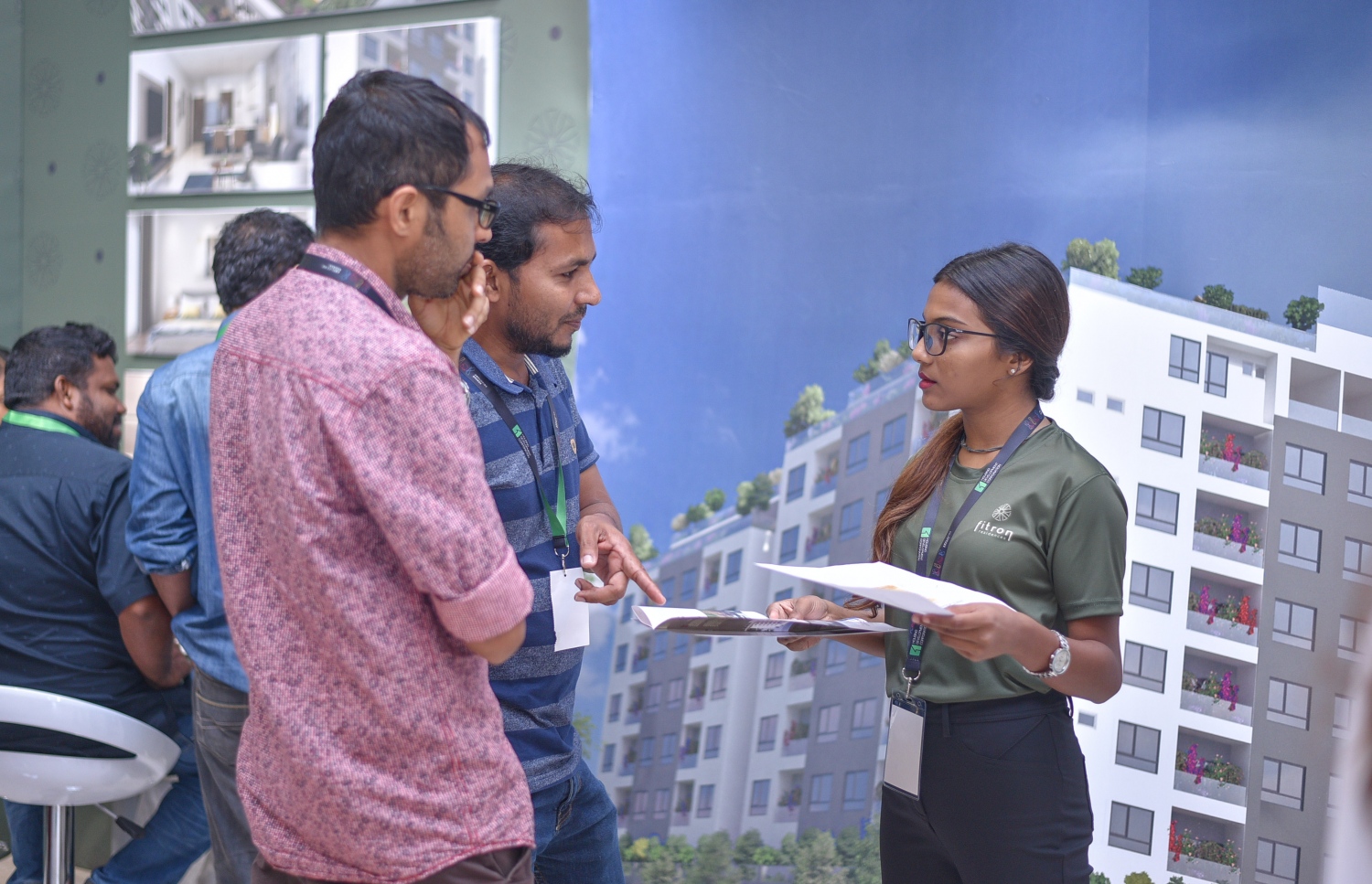 މުނި އެންޓަޕްރައިސަސް އިން ހުޅުމާލޭގައި ހަދާ "ފިތުރޯން" ރެސިޑެންސީއާ ބެހޭ މައުލޫމާތު، ފައިނޭންޝަލް އެކްސްޕޯގއި މިއަދު ދެނީ.--- ފޮޓޯ: ހުސެއިން ވަހީދު /މިހާރު