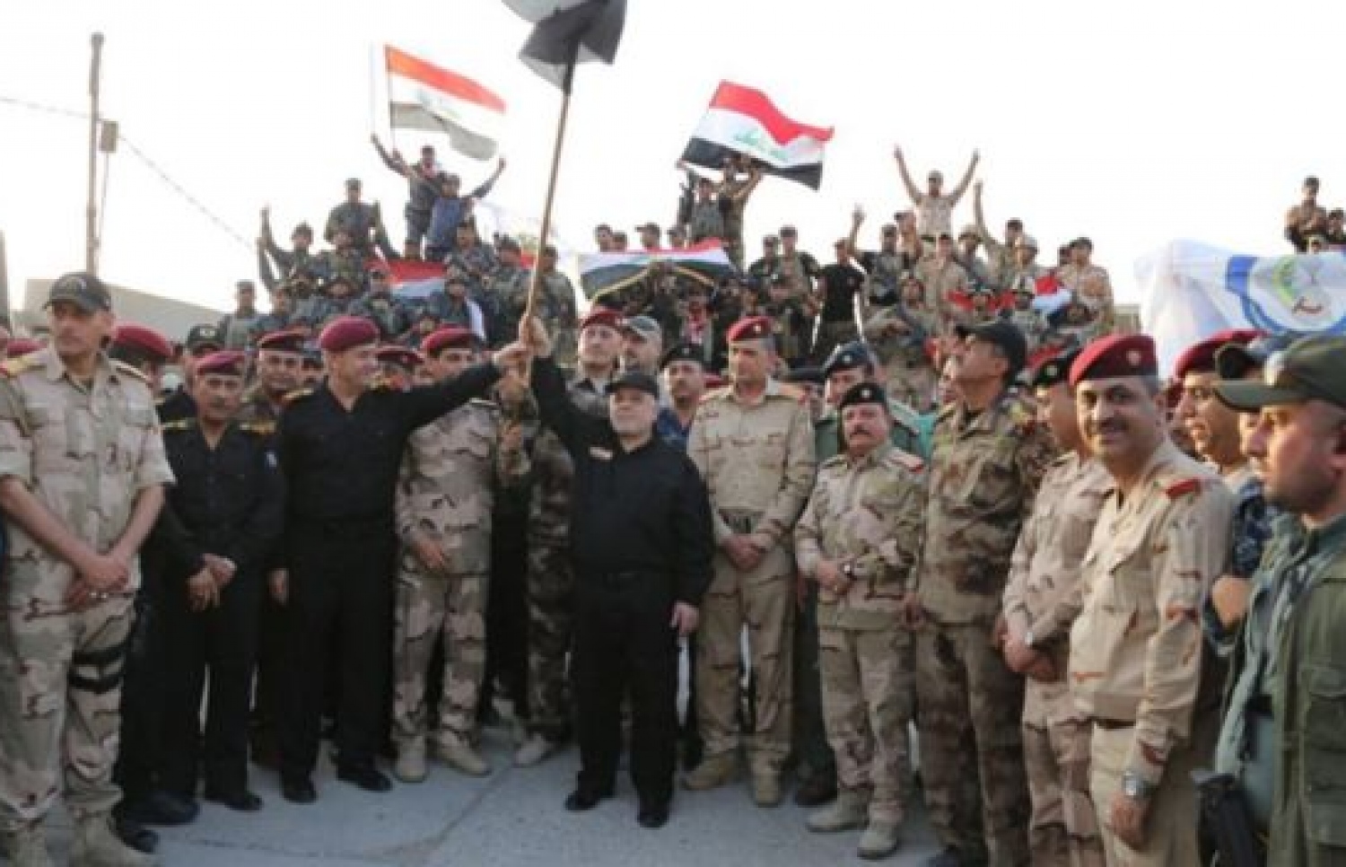 މޫސަލްގައި ކާމިޔާބީ އިއުލާން ކުރެއްވުމަށް ފަހު އިރާގުގެ ބޮޑު ވަޒީރު ބޮޑު ގައުމީ ދިދައާ އެކު.