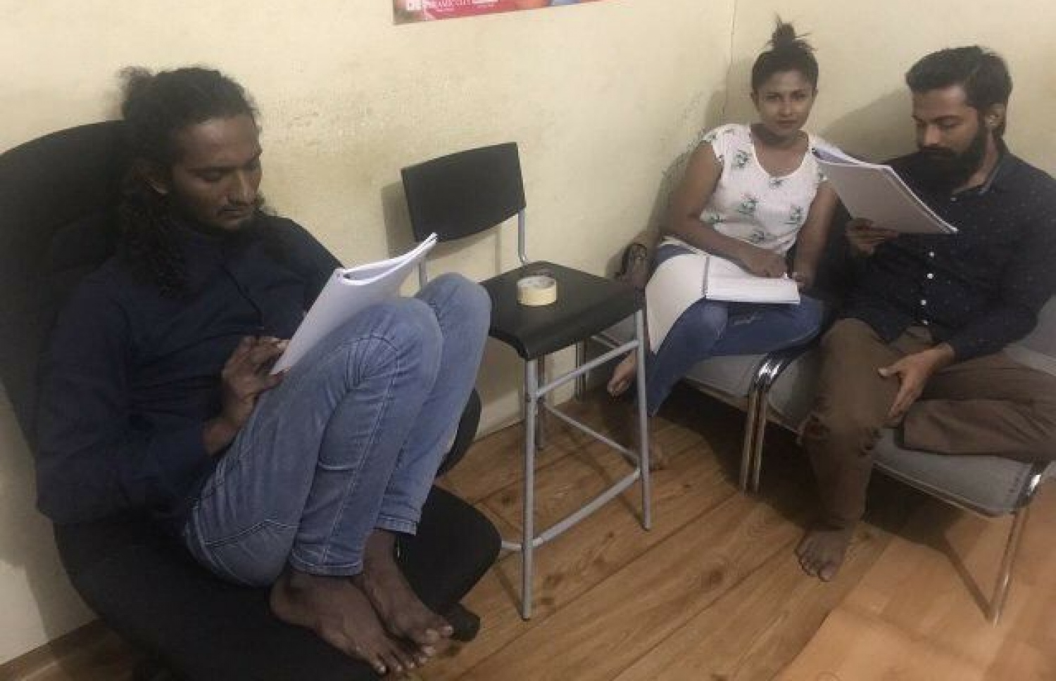 "ގޮށްރާޅު" ގެ ރިހާސަލްގެ ތެރެއިން.