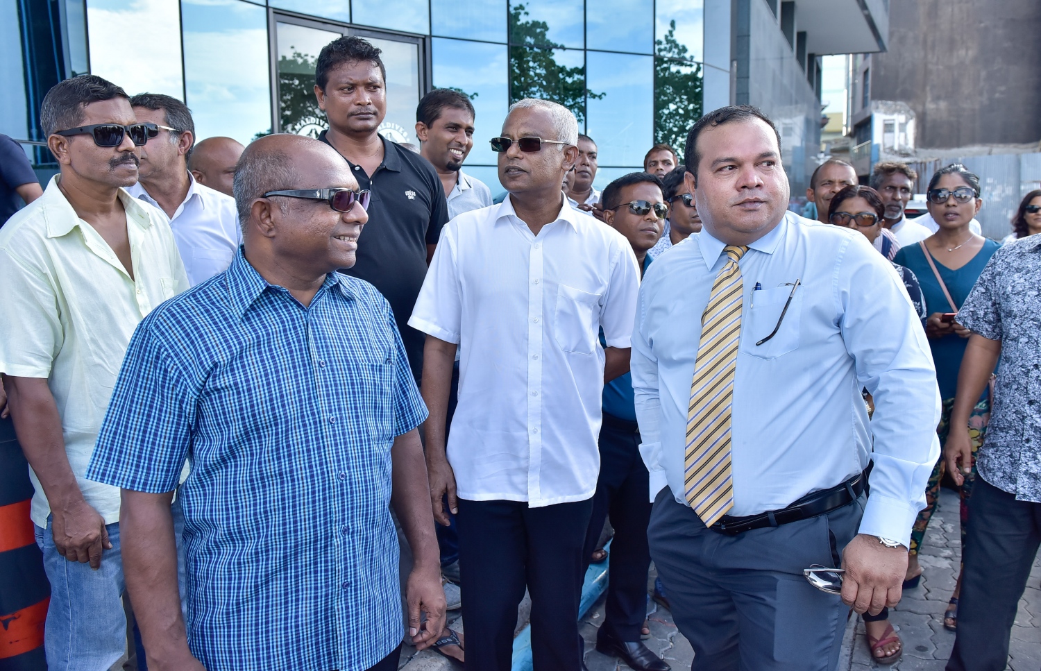 އެމްޑީޕީގެ ޓިކެޓްގައި ވާދަ ކުރައްވަފާނެ ކަމަށް ވާހަކަ ދެކެވޭ ބޭފުޅުންގެ ތެރޭގައި ހިމެނޭ އަބްދުﷲ ޝާހިދު (ވ-2) އަދި އިބްރާހީމް މުހައްމަދު ސޯލިހް (މ)