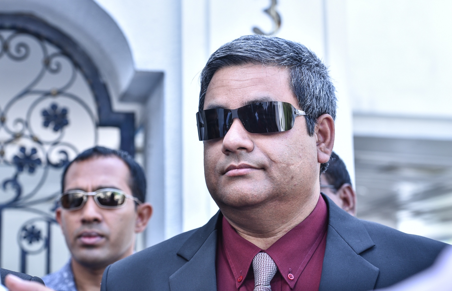 ފާރިސްގެ ވަކީލް މައުމޫން: ފާރިސް ހައްޔަރު ކުރުމަށް ފަހު ފުލުހުން އަމަލުކުރި އިޖްރާއަތު ގޯސްވުމުން ވެސް އެކަން ޕީޖީ ދިފާއު ކުރައްވާ ކަމަށް މައުމޫން ވިދާޅުވި --ފޮޓޯ/މިހާރު