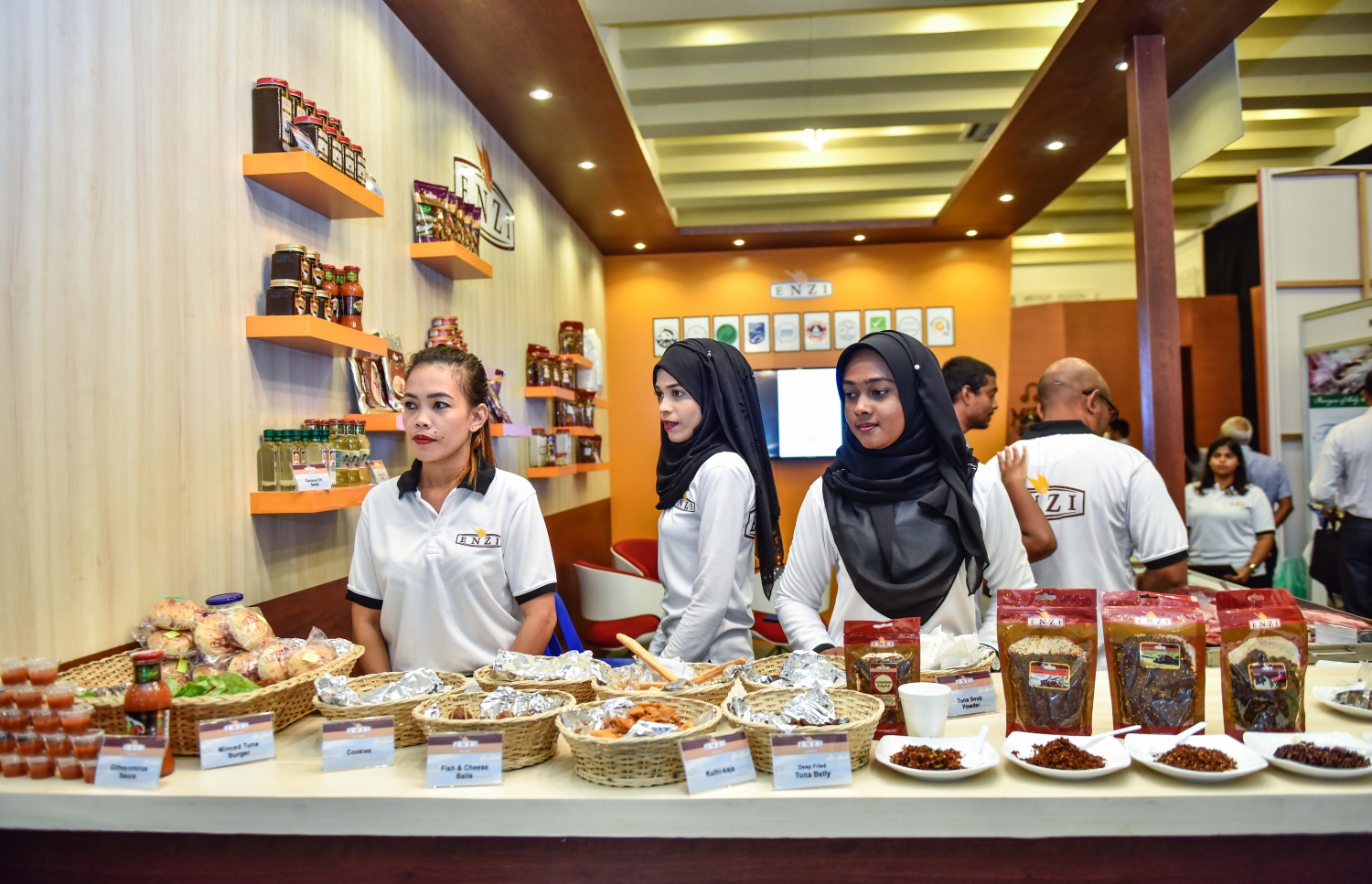 މާލެ: އޮގަސްޓް 8، 2017- ރާއްޖޭގައި ބާއްވަމުން އަންނަ އެންމެ ބޮޑު އިންޓަނޭޝަނަލް ފެއާ ކަމަށް ވާ ފުޑް އެންޑް ހޮސްޕިޓަލިޓީ އޭޝިއާ މޯލްޑިވްސް (އެފްއެޗްއޭއެމް) ފެއާގެ ތެރެއިން.---މިހާރު ފޮޓޯތައް: ހުސެއިން ވަހީދު