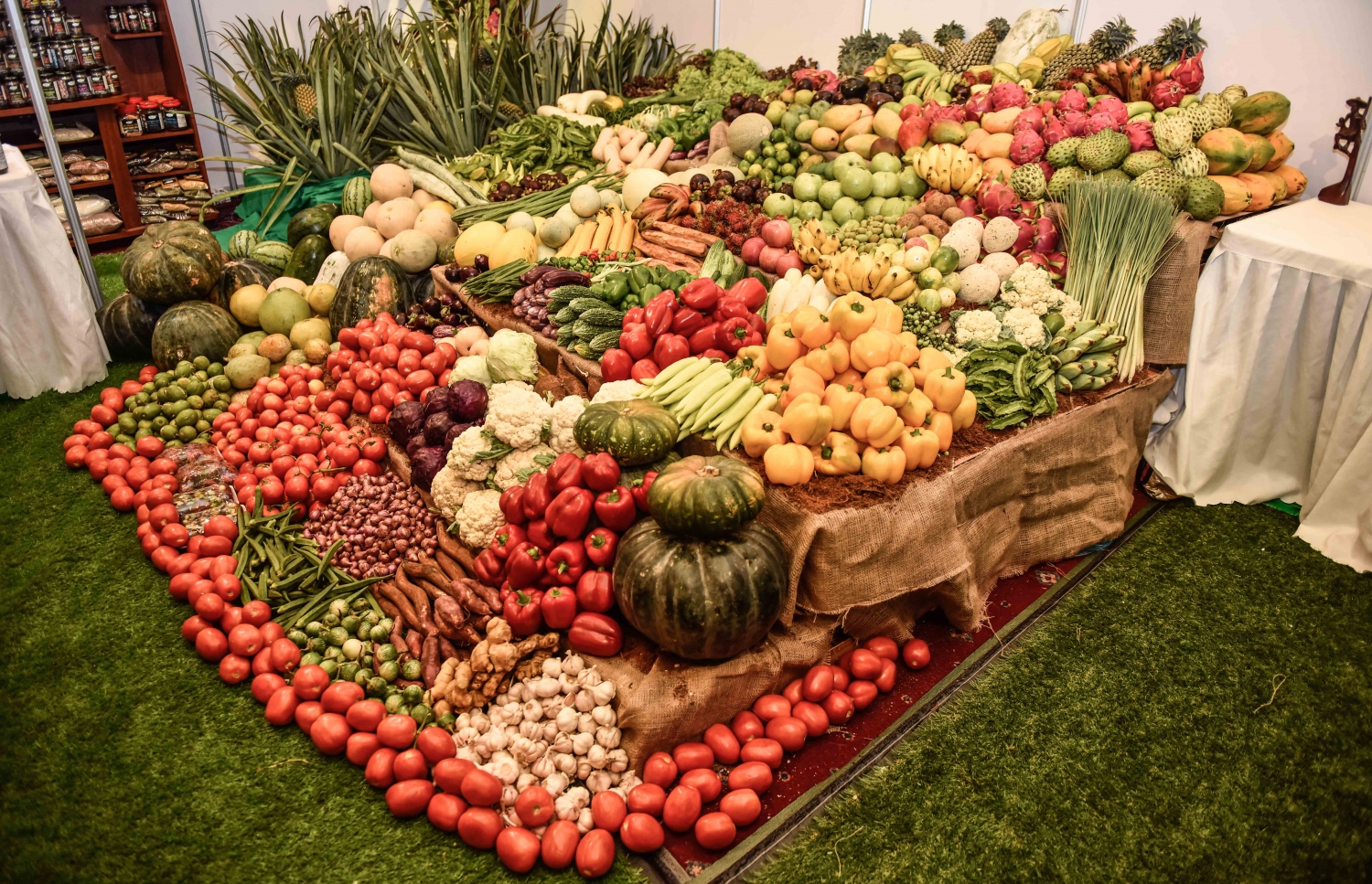 މާލެ: އޮގަސްޓް 8، 2017- ރާއްޖޭގައި ބާއްވަމުން އަންނަ އެންމެ ބޮޑު އިންޓަނޭޝަނަލް ފެއާ ކަމަށް ވާ ފުޑް އެންޑް ހޮސްޕިޓަލިޓީ އޭޝިއާ މޯލްޑިވްސް (އެފްއެޗްއޭއެމް) ފެއާގެ ތެރެއިން.---މިހާރު ފޮޓޯތައް: ހުސެއިން ވަހީދު