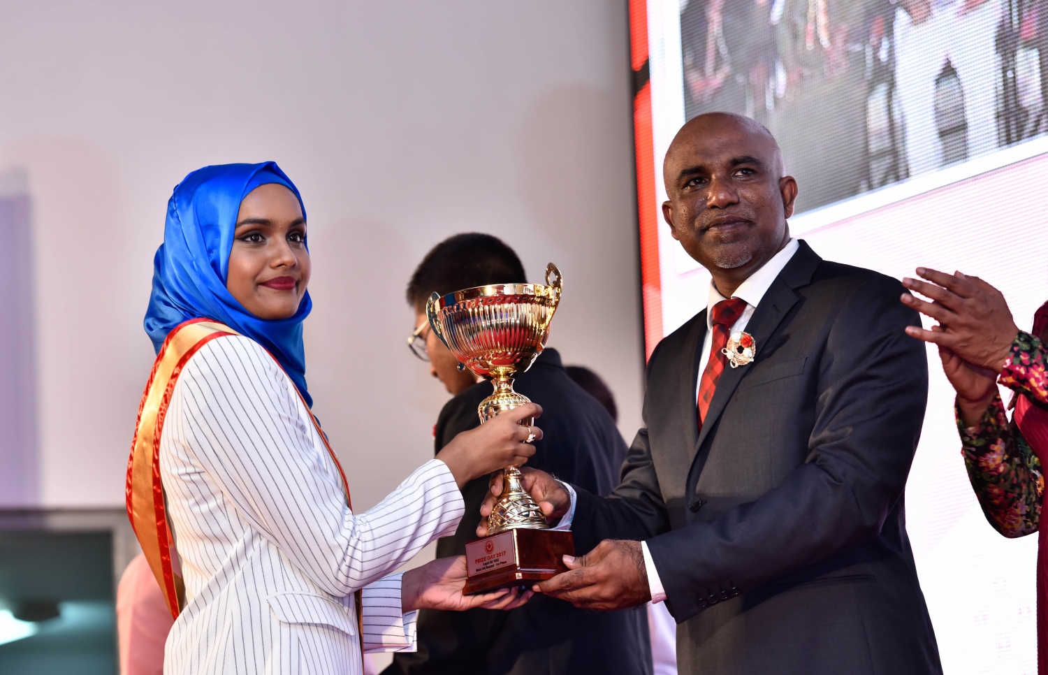 އިސްކަންދަރު ސްކޫލުގެ އިނާމު ދިނުމުގެ ޖަލްސާ