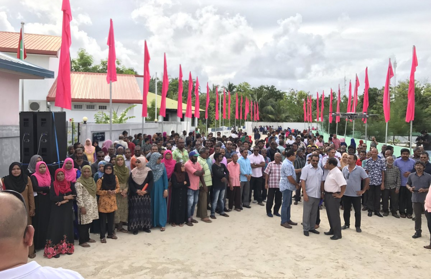 އައްޑޫގައި ޕީޕީއެމުން ބޭއްވި ރެލީގައި ބަޔަކު ބައިވެރިވަނީ-- ފޮޓޯ/ ޓްވިޓާ