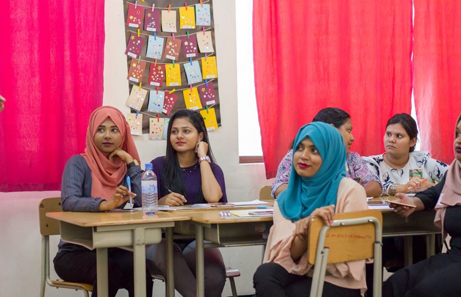 މަހާސިންތާގައި ބައިވެރިވި ޓީޗަރުންތަކެއް.