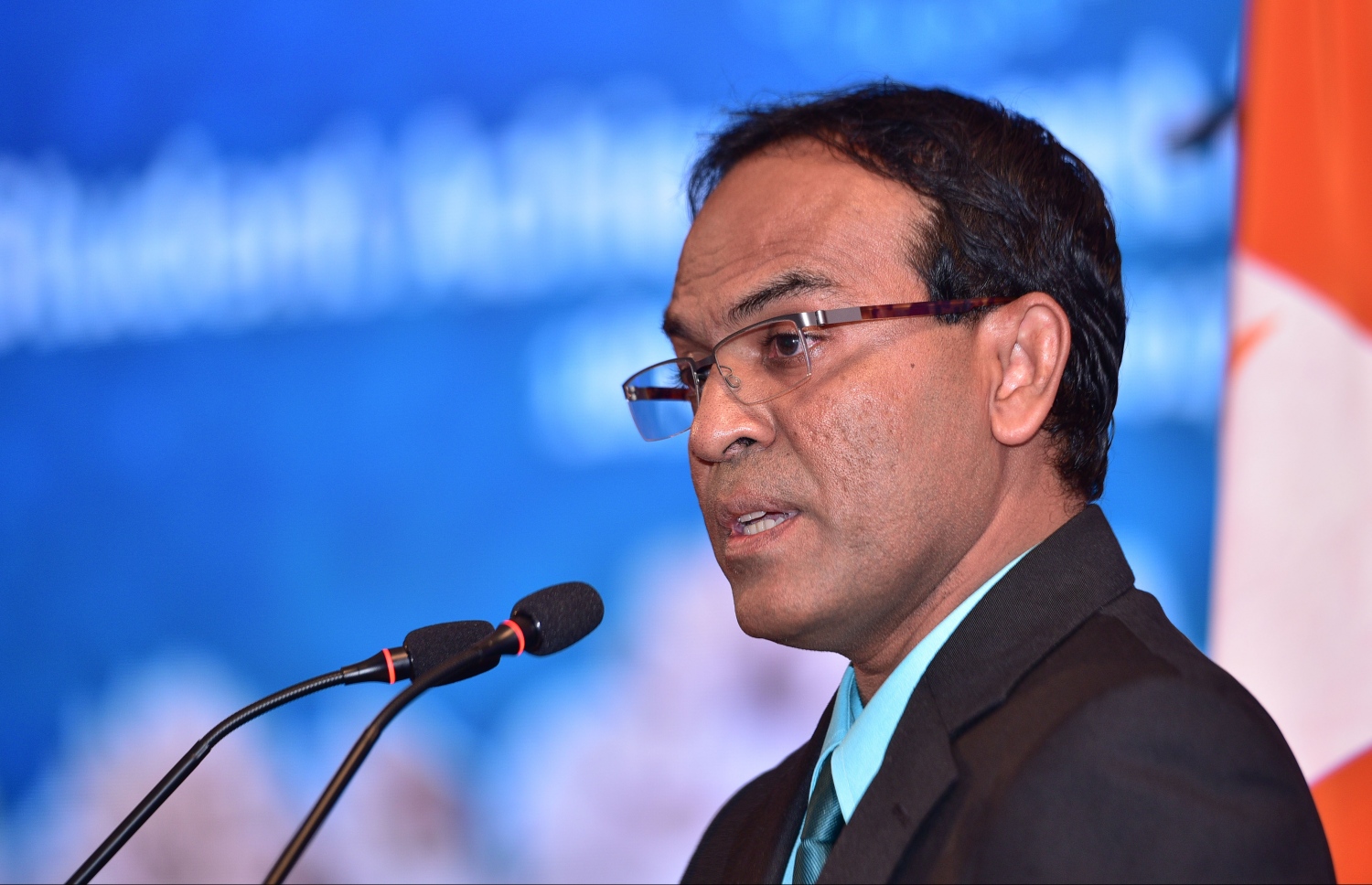 މާލެ: އޮގަސްޓް 18، 2017- ޣިޔާސުއްދީން ސްކޫލުގެ މިދިޔަ އަހަރުގެ އަހަރީ އިނާމު ދިނުމުގެ ޖަލްސާގައި އެސުކޫލުގެ ޕްރިންސިޕަލް ތާހާ ސަލީމް ވާހަކަދައްކަވަނީ.---މިހާރު ފޮޓޯ: ހުސެއިން ވަހީދު