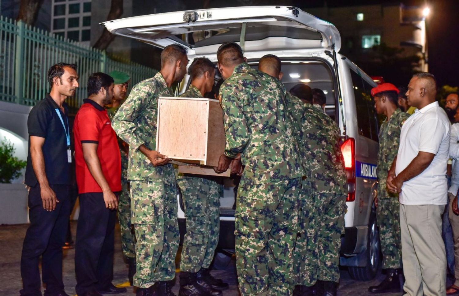 އާތިފްގެ ސަންދޯއް މިރޭ މާލެ އަށް ބާލަނީ-- ފޮޓޯ: ނިޝާން އަލީ/ މިހާރު