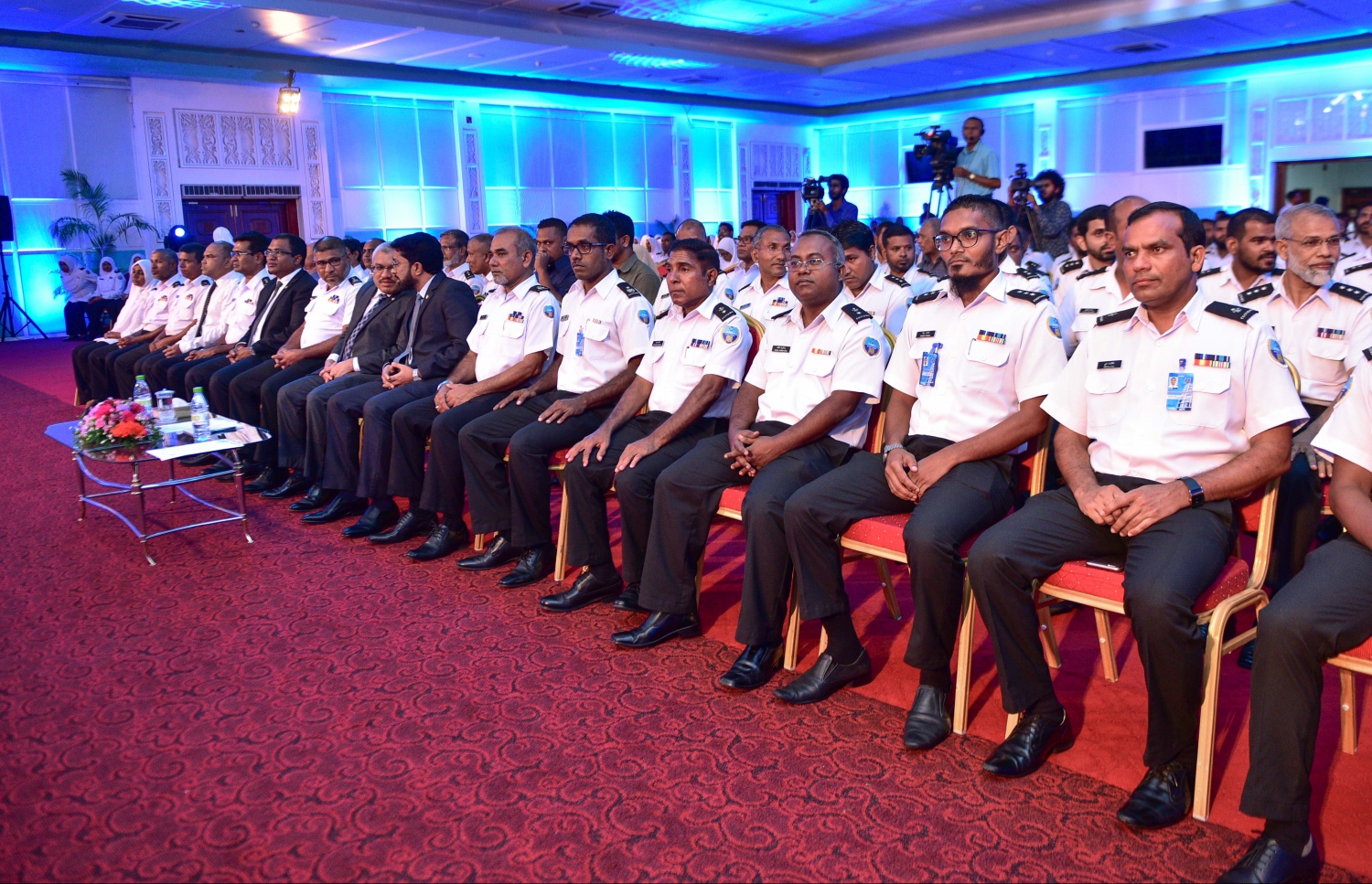 މާލެ: އޮގަސްޓް 20، 2017- ކަސްޓަމްސްގެ 127 ވަނަ އަހަރީ ދުވަހުގެ މުނާސަބަތުގައި ބޭއްވި ޚާއްސަ ޖަލްސާގެ ތެރެއިން.---މިހާރު ފޮޓޯ: ހުސެއިން ވަހީދު