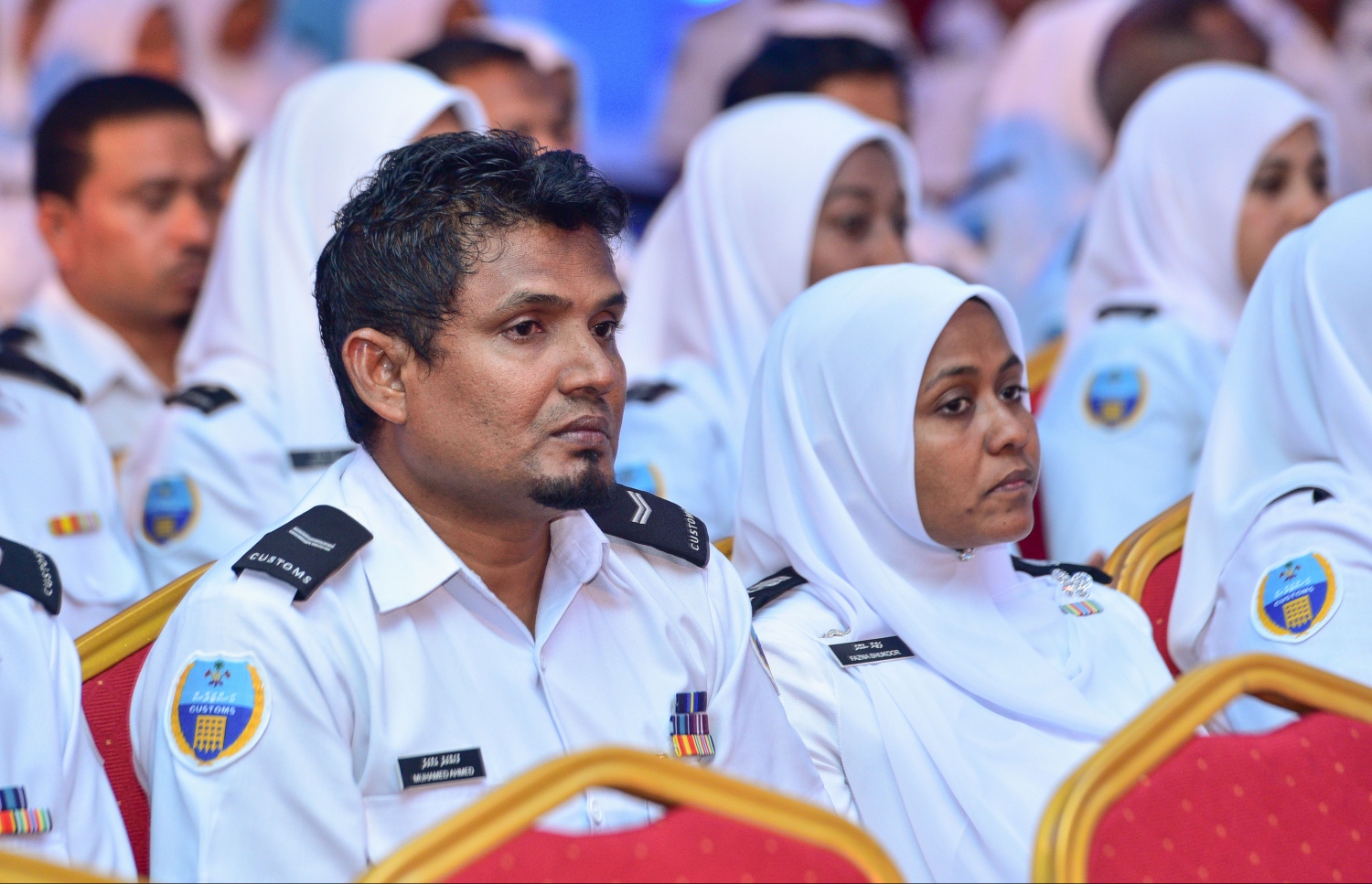 މާލެ: އޮގަސްޓް 20، 2017- ކަސްޓަމްސްގެ 127 ވަނަ އަހަރީ ދުވަހުގެ މުނާސަބަތުގައި ބޭއްވި ޚާއްސަ ޖަލްސާގެ ތެރެއިން.---މިހާރު ފޮޓޯ: ހުސެއިން ވަހީދު