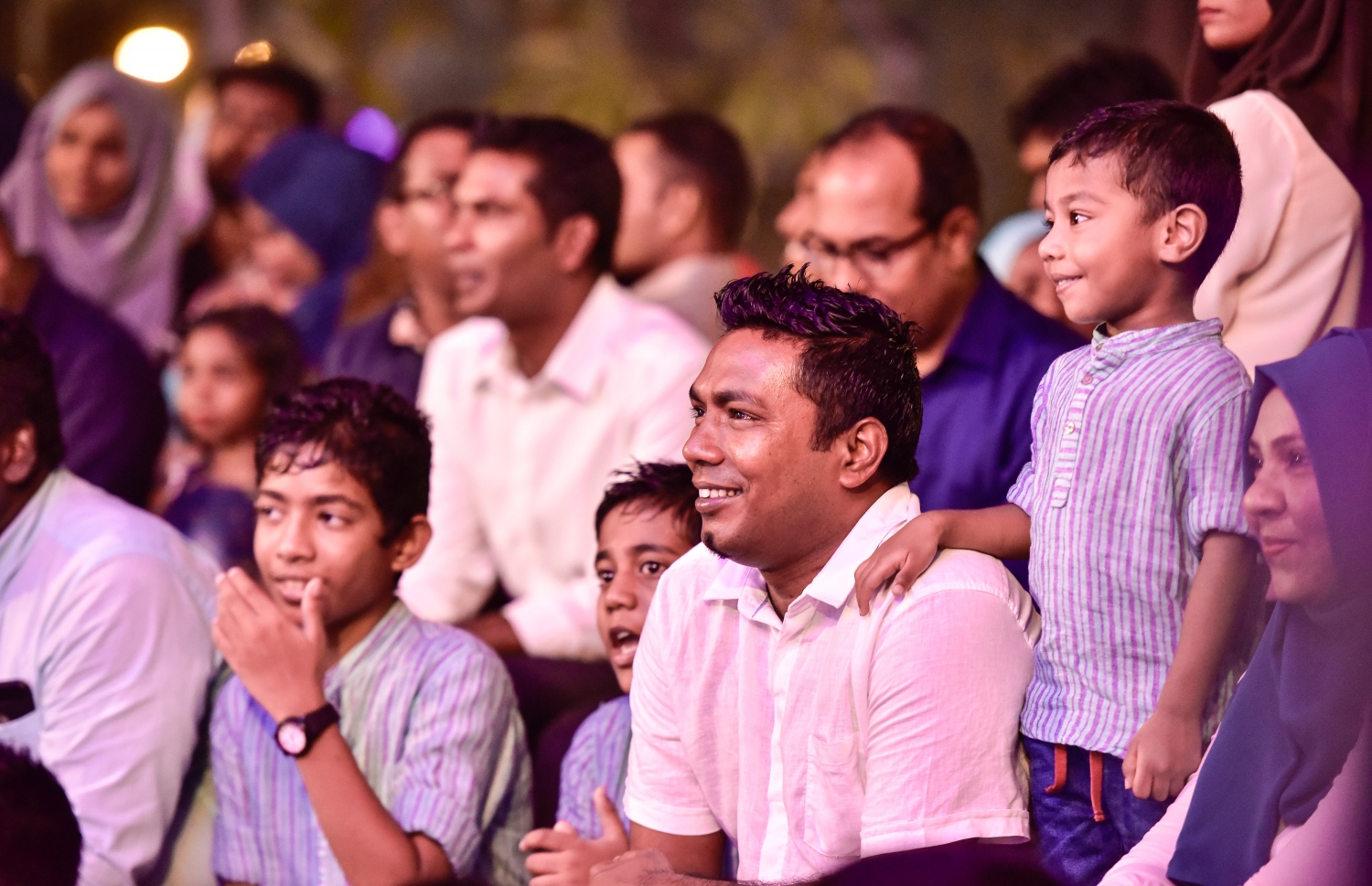 މާލެ: އޮގަސްޓް 21، 2017- ސަލްޓަން ޕާކް ތަރައްގީކޮށް "ރަސްރަނި" ބަގީޗާ ގެ ނަމުގައި ބޮޑެތި ބަދަލުތަކާ އެކު އަލުން ހުޅުވުމަށް ބޭއްވި ރަސްމިއްޔާތު: މިތަން މިހާރު ޒަމާނީ ފެންވަރަށް ބަދަލުކޮށް ކުޑަކުދިންނާއި ބޮޑެތި މީހުންނާ ގުޅޭ ކަންކަން ވެސް ވަނީ ފަހިކޮށްދީފައި.---މިހާރު ފޮޓޯ: ނިޝާން އަލީ