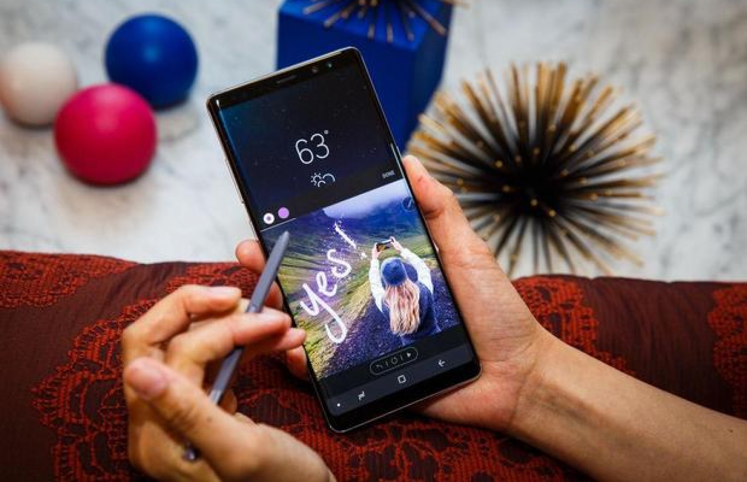 ސެމްސަންގް ނޯޓް 8 ގައި ފޯން އަންލޮކް ނުކޮށް ސްޓައިލަސް އިން ލިޔަނީ