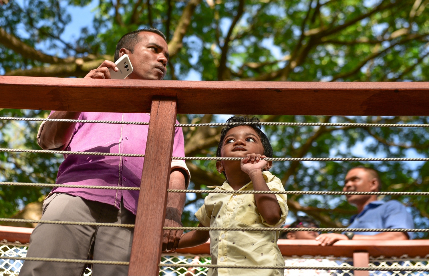 މާލެ: އޮގަސްޓް 25، 2017- ސަލްޓަން ޕާކް ތަރައްގީކޮށް، ބޮޑެތި ބަދަލުތަކާ އެކު ހުޅުވި "ރަސްރަނި" ބަގީޗާ އާންމުންނަށް ހުޅުވާލުމާ އެކު މި ޕާކަށް ވަނީ ބޮޑު ތަރުހީބެއް ލިބިފައި.--- ފޮޓޯ: ހުސައިން ވަހީދު/ މިހާރު