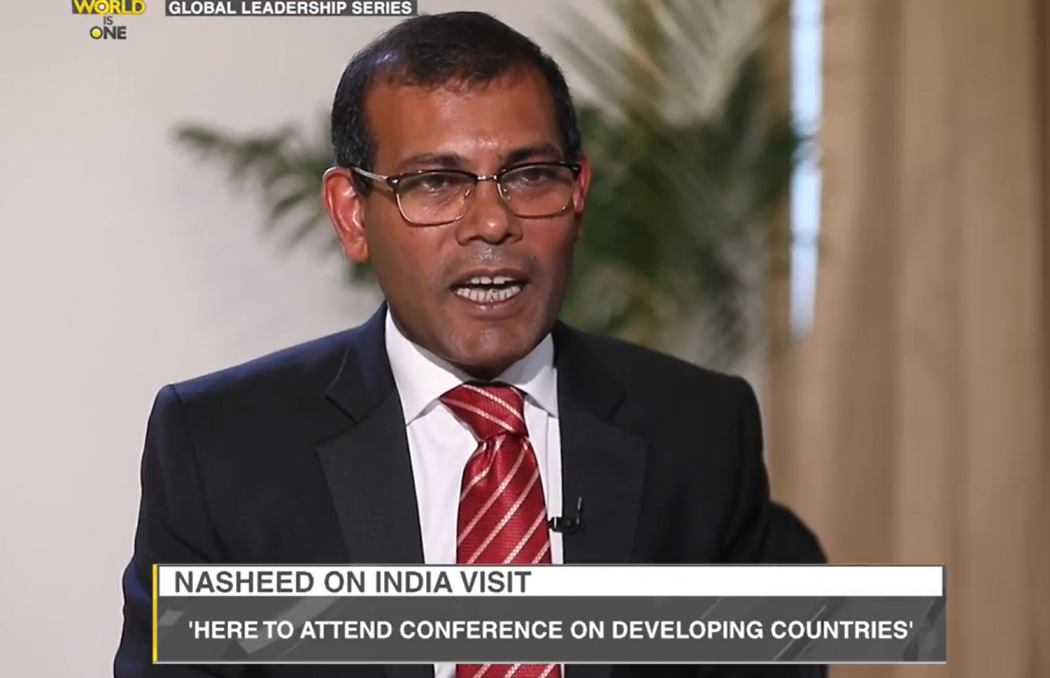 ވޯލްޑް އިޒް ވަން ނޫހަށް ނަޝީދު އިންޓަވިއު ދެއްވަނީ: މަޖިލީހުގެ ރައީސް ކަމުން މަސީހު ދުރުކުރެވޭނެ ކަމަށް ވިދާޅުވި.