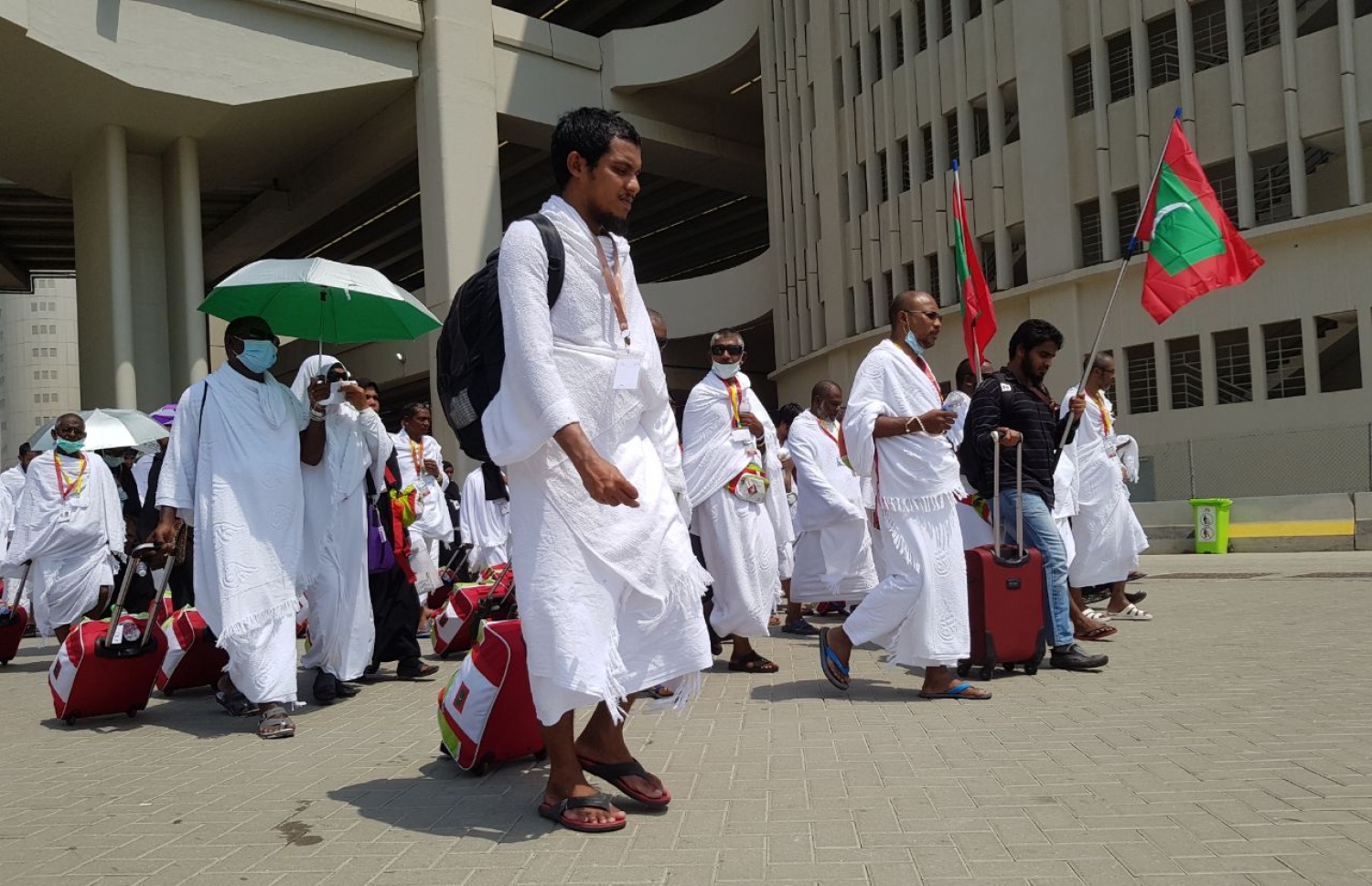 މިނާ: އޮގަސްޓް 30، 2017: ދިވެހި ހައްޖުވެރިން މިނާއަށް ދަނީ.--ފޮޓޯ: އަހުމަދު އަބްދުﷲ ސައީދު /މިހާރު